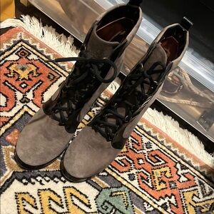 Marc By Marc Jacobs Gray Lace-Up heeled Boots